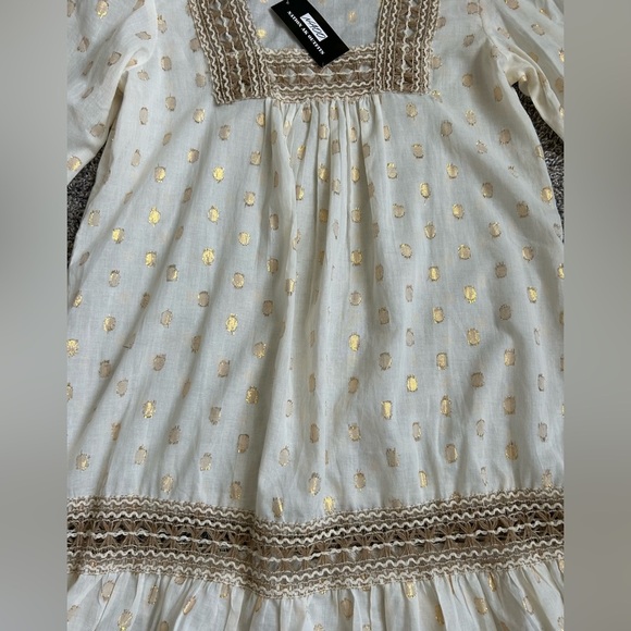 Nation AK Outfits NWT Cream and Gold Top with Crochet size small - Picture 6 of 9